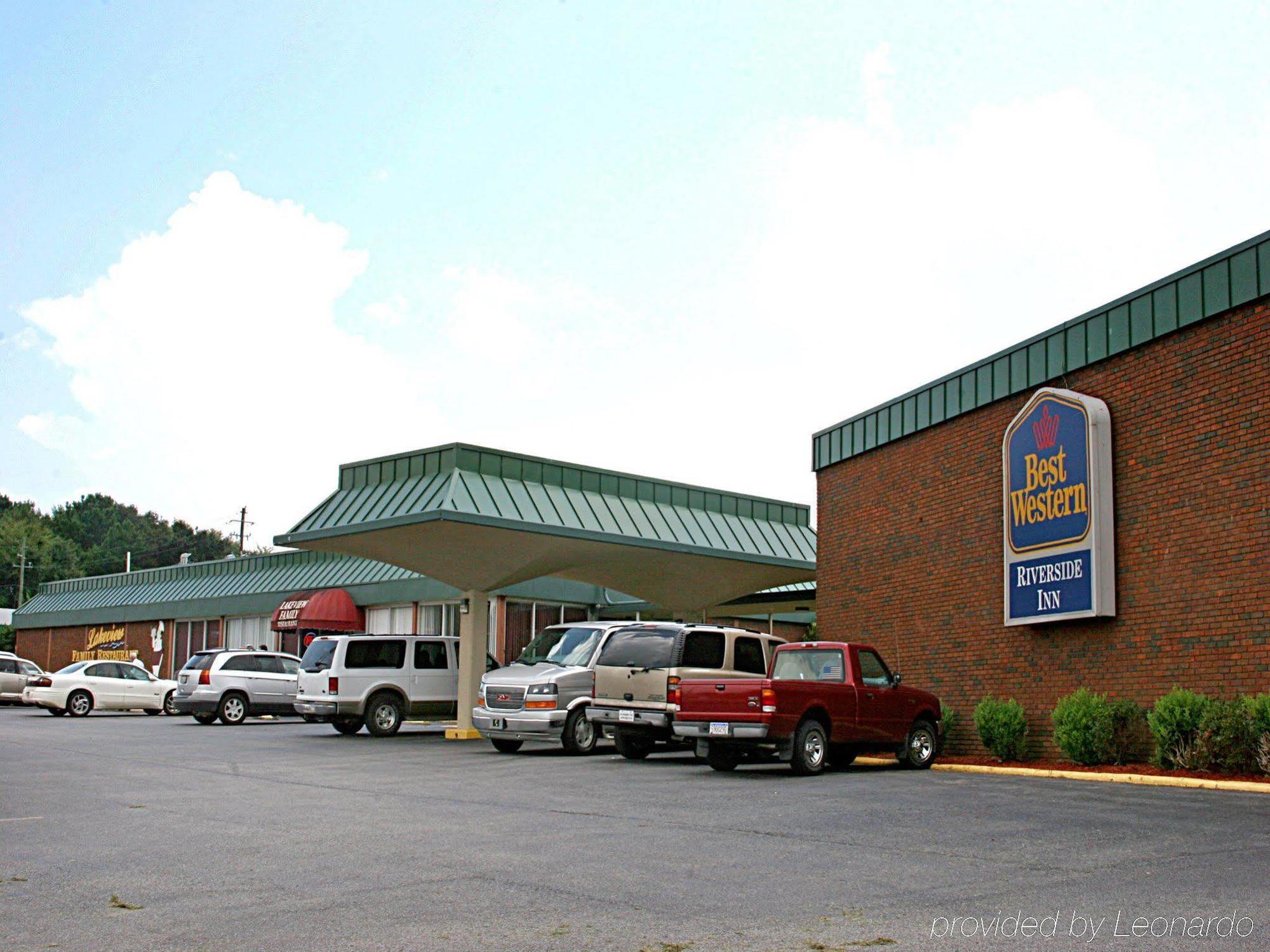 Super 8 By Wyndham Riverside Al Exterior photo